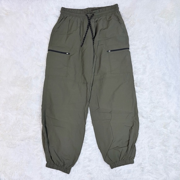 Forever 21 Pants - Forever 21 Olive Joggers